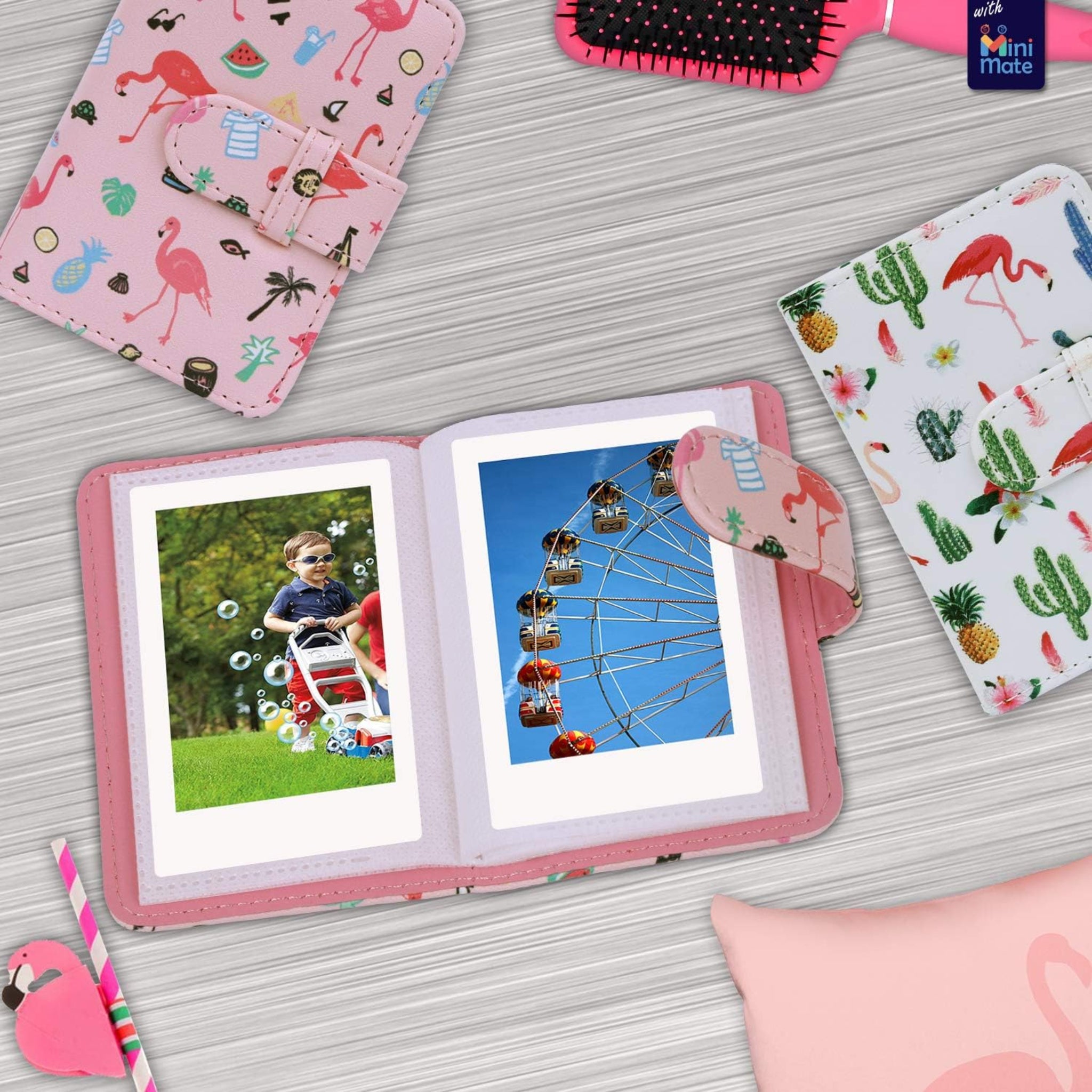 Fujifilm Cámara instantánea Instax Mini 12 + paquete de accesorios MiniMate y funda personalizada compatible + paquete económico de película Fuji Instax (50 hojas), álbum de fotos de diseño Flamingo